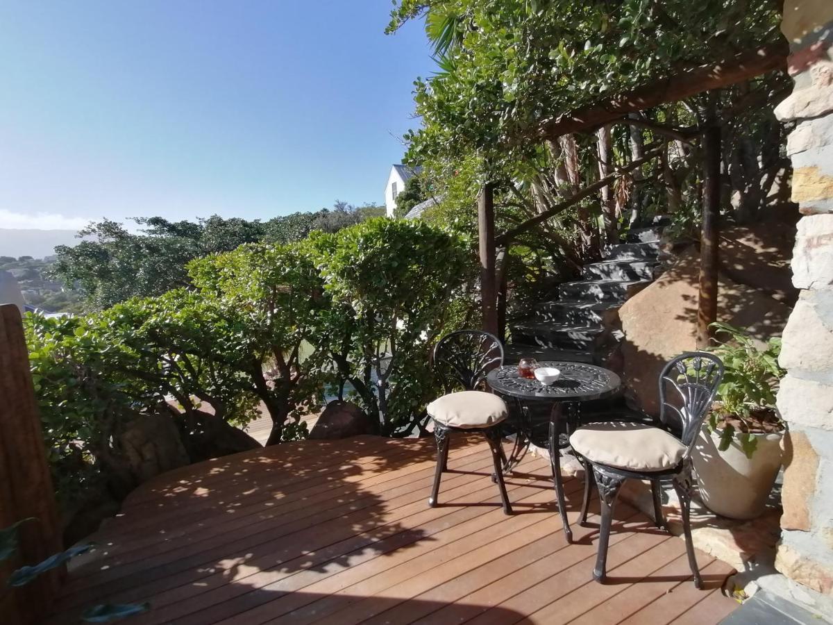 African Violet Guest Suites Noordhoek Exterior photo
