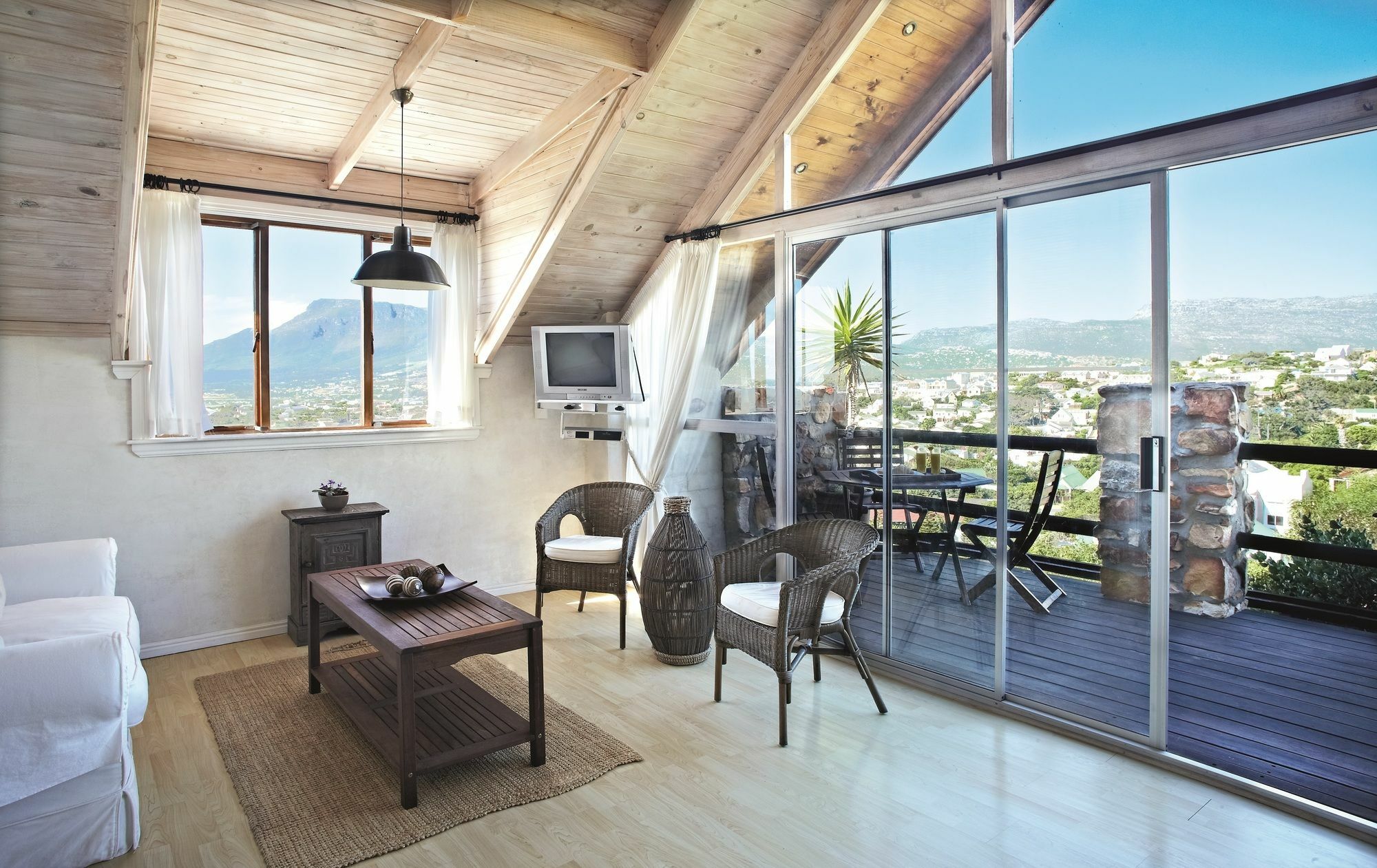 African Violet Guest Suites Noordhoek Exterior photo